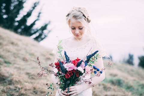 10 utterly romantic Irish wedding traditions