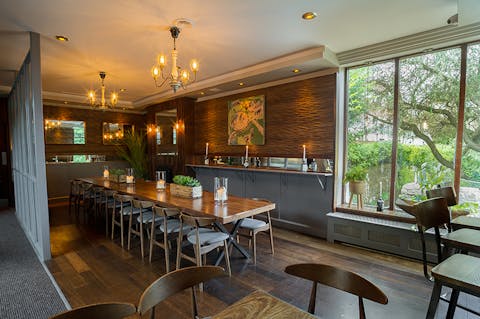 Ashtons Gastropub