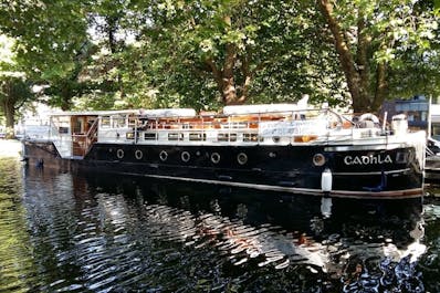 canal boat restaurant