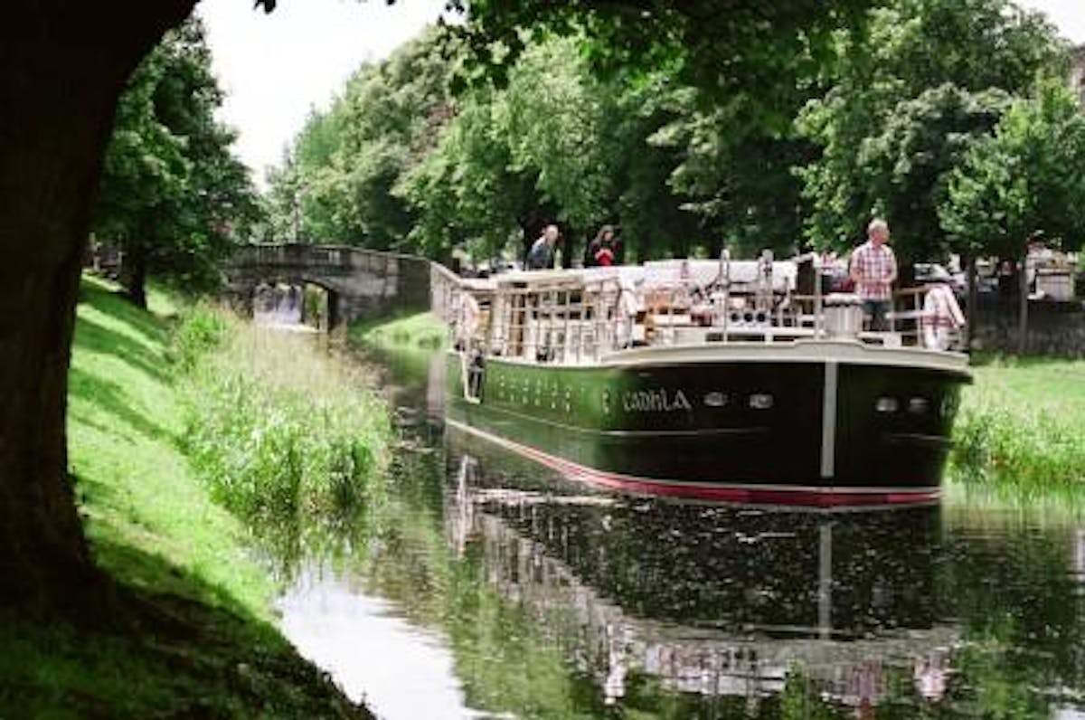 canal boat restaurant