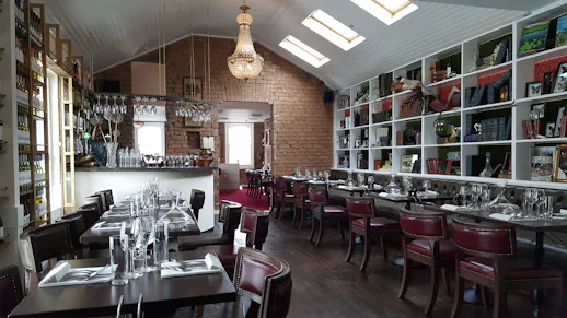 1909 Restaurant & Wine Bar