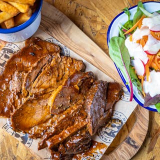 Smokin Bones Castle Market