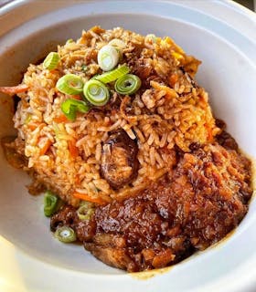 Renao Bar & Restaurant