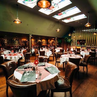 Marco Pierre White Courtyard Bar & Grill