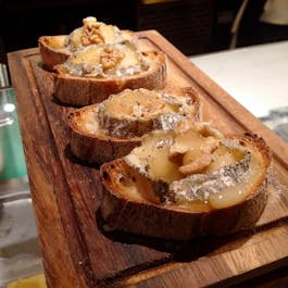Piglet Wine Bar