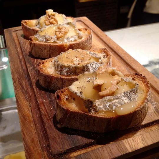 Piglet Wine Bar