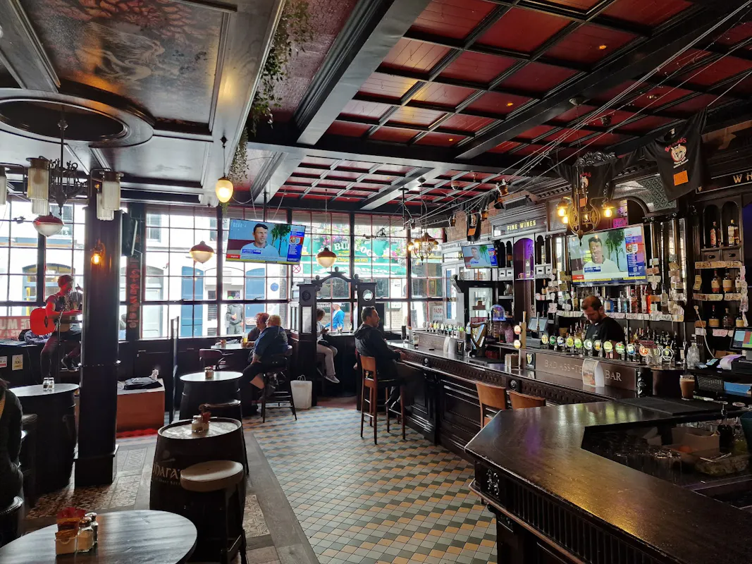Badass Temple Bar