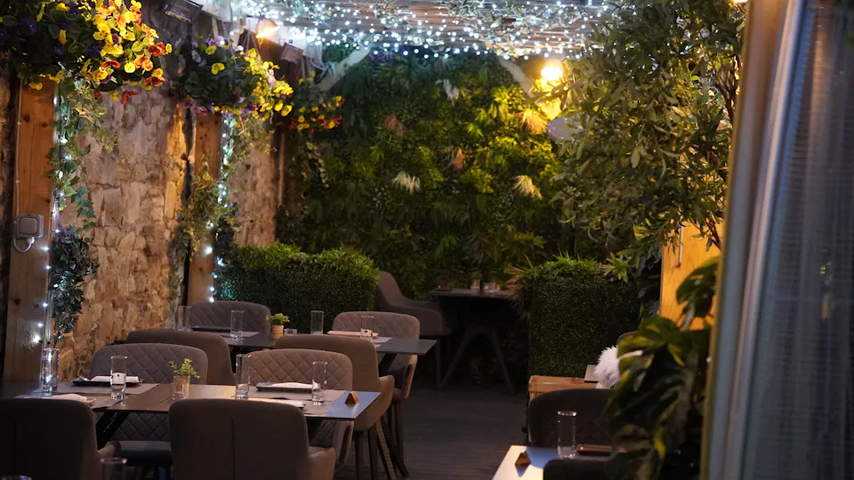 Bodega 1830 Restaurant