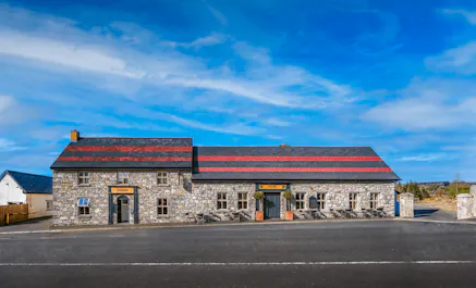 Byrne & Woods Bar & Restaurant