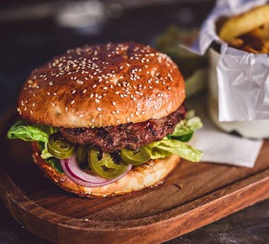 Burnells Bar and Grill