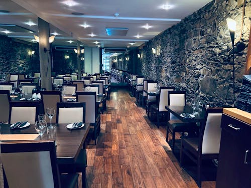 La Caverna Italian Restaurant and Wine Bar