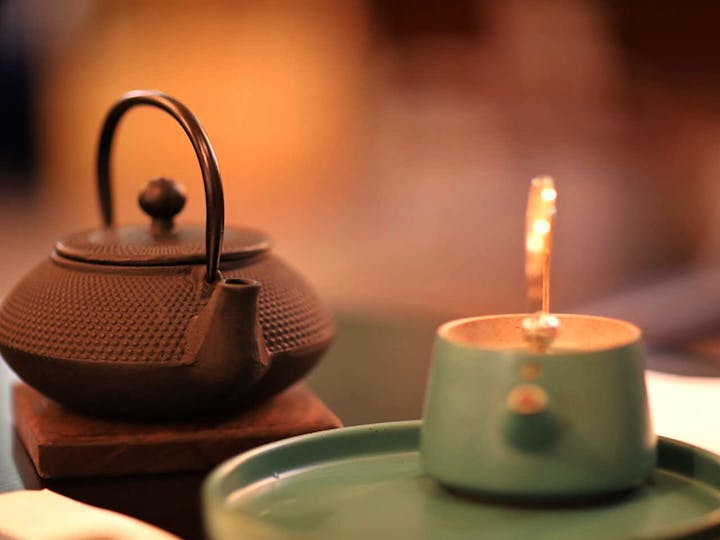 The Vintage Teapot