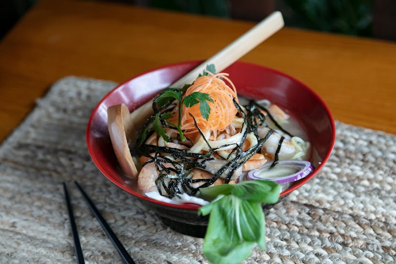 Honkaku Sushi & Thai Restaurant