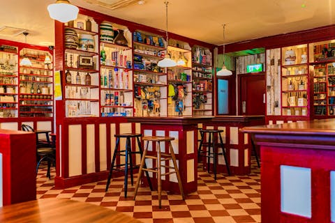 Anne's Bar & Hardware